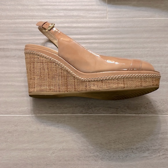 Stuart Weitzman wedge sandals Size 8 - Picture 6 of 13